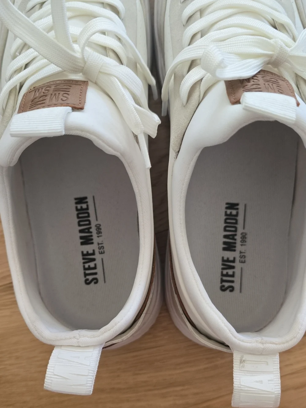 Like New! Steve Madden Dress Sneakers
